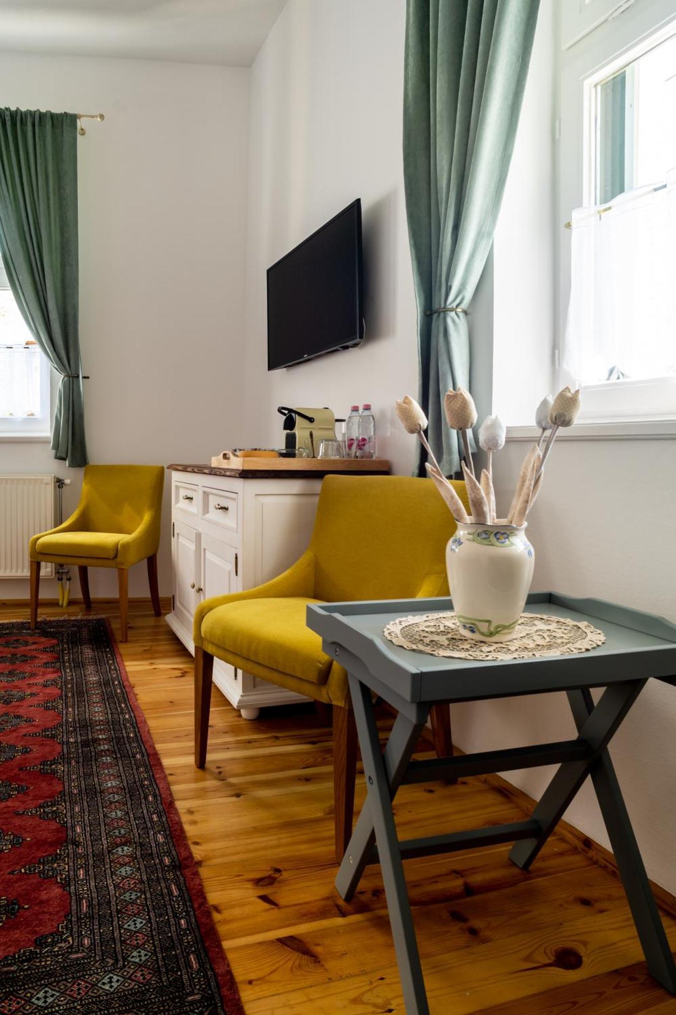 Vaj Bisztro Es Vendeghaz Apartment Palkonya Exterior foto