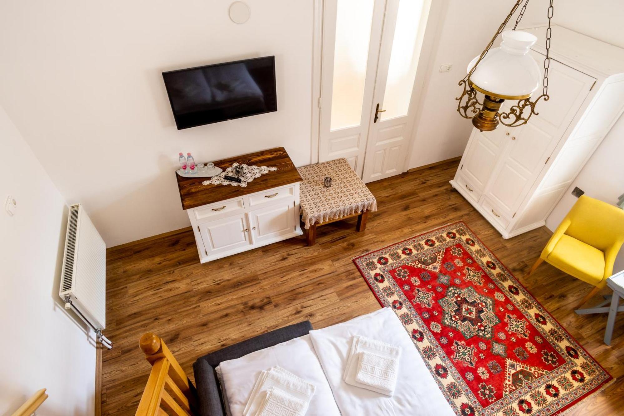 Vaj Bisztro Es Vendeghaz Apartment Palkonya Exterior foto